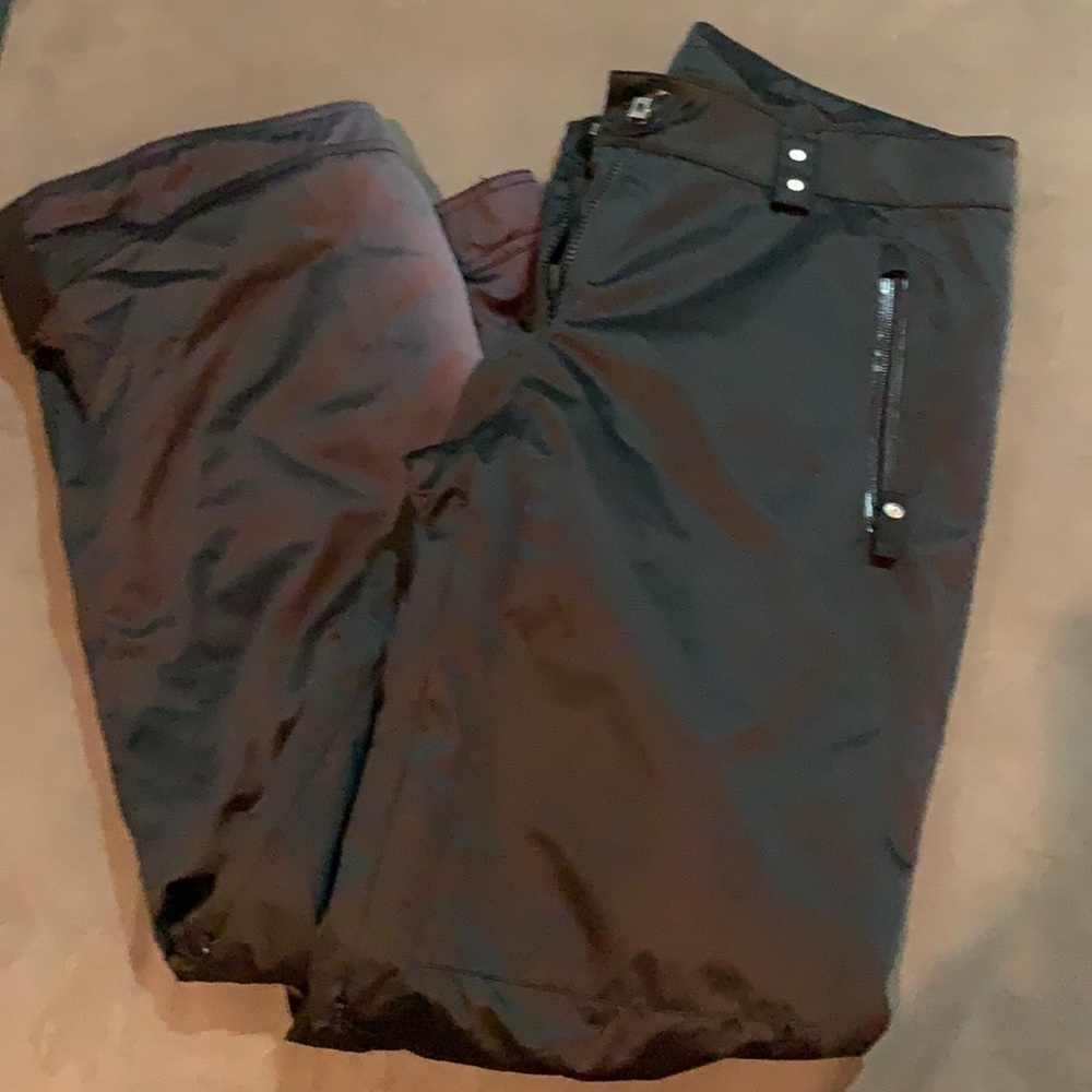 Obermeyer women’s ski pants size 10, black